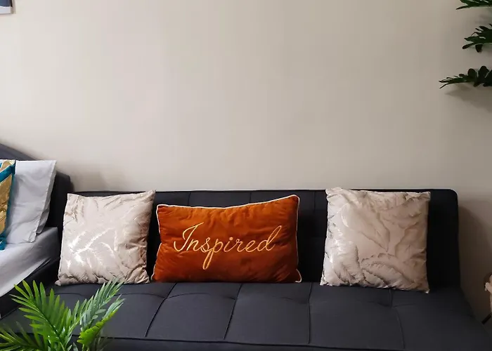Homey And Cozy Aparthotel
